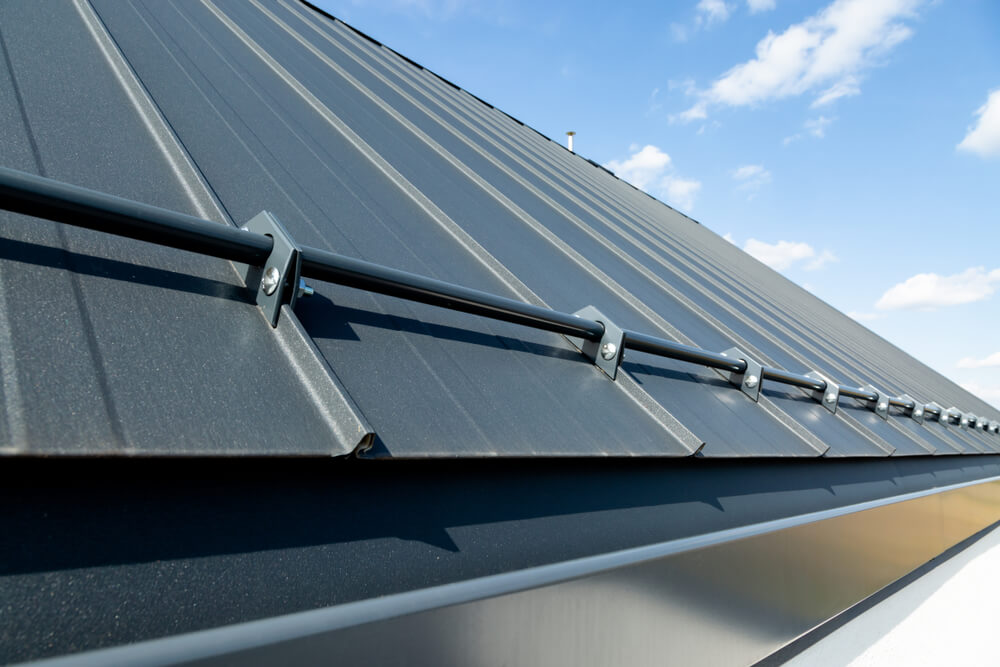 Why is Summer The Best Time for Commercial Roof Maintenance & Repairs?
